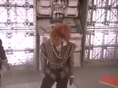9S_hJ9.gif